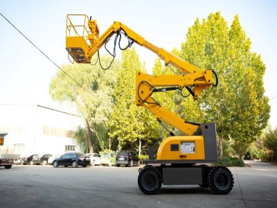 曲臂式升降機(jī)