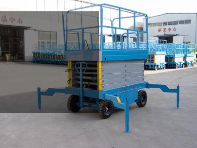 您對(duì)移動(dòng)液壓式升降機(jī)的安全運(yùn)行及注意事項(xiàng)了解多少?