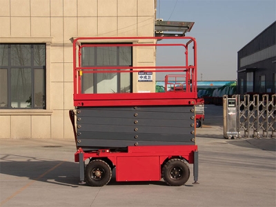 什么是移動式升降機(jī)和液壓貨梯?