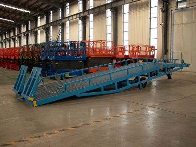 如何控制移動(dòng)登車橋液壓系統(tǒng)的安全性