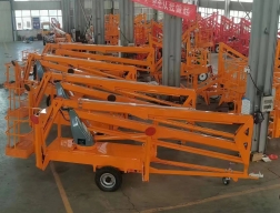 折臂式兩輪拖車升降機(jī)