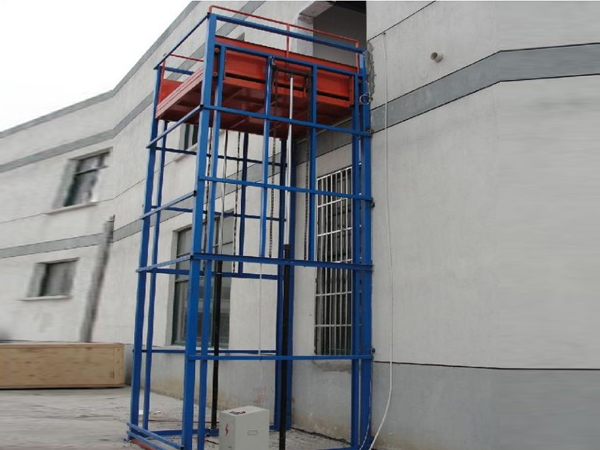 導(dǎo)軌式升降貨梯