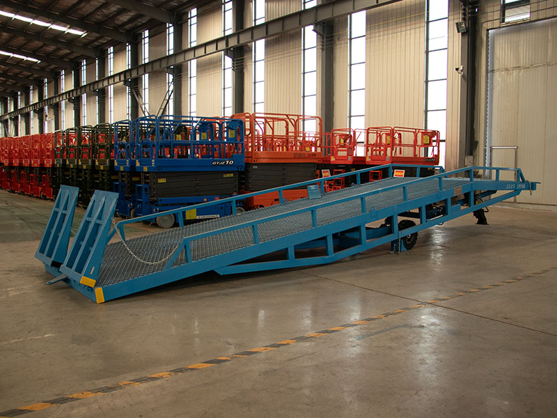 登車(chē)橋 登車(chē)橋